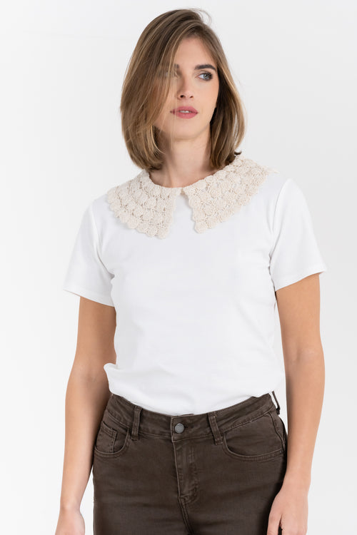 T-SHIRT CON COLLETTO RICAMATO FIORENZA AMADORI R2702
