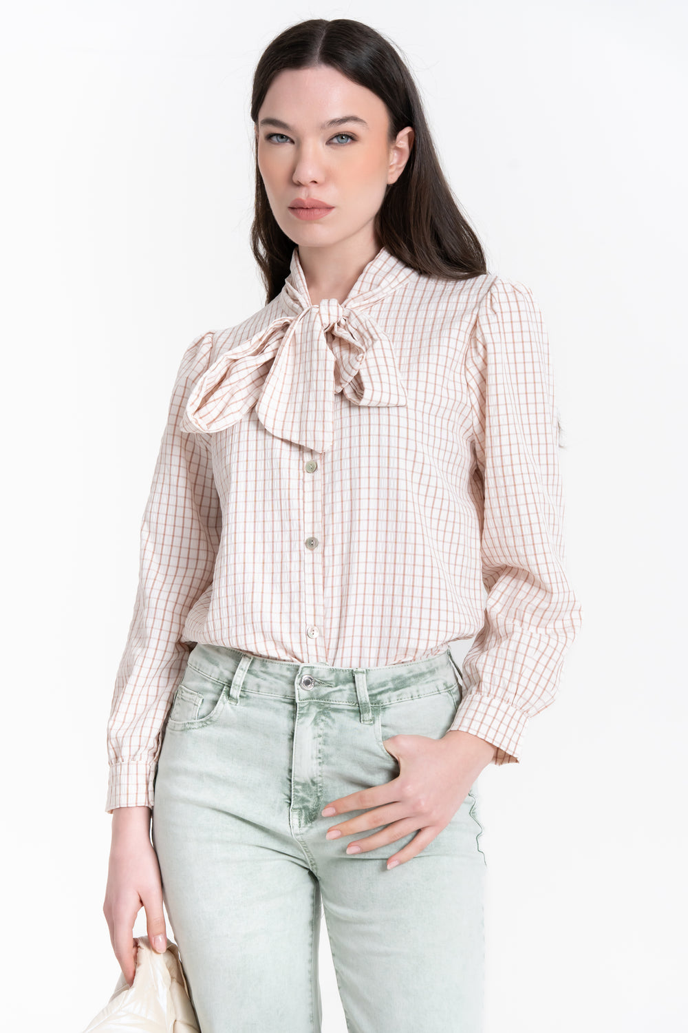 CAMICIA A QUADRETTI CON FIOCCO FIORENZA AMADORI 35617