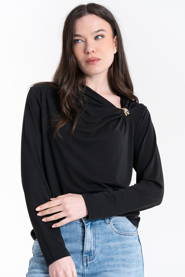 MAGLIA DRAPPEGGIATA CON DETTAGLIO GIOIELLO FIORENZA AMADORI 67020