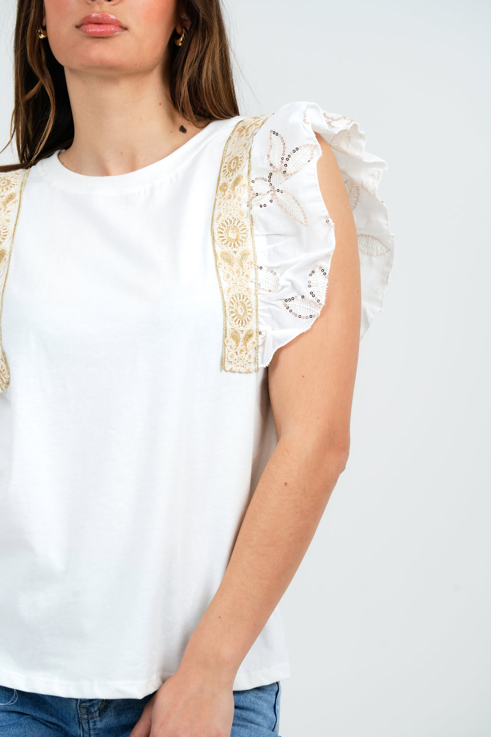 MAGLIA DONNA SMANICATA CON BALZE RICAMATE E PAILLETTES 32562